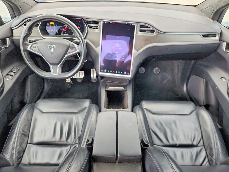 Photo 8 from auction – 2017 TESLA MODEL X with VIN 5YJXCDE27HF051449