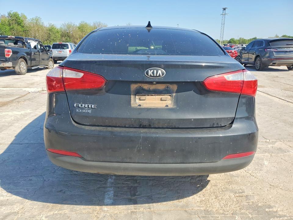 Photo 6 from auction – 2016 KIA FORTE with VIN KNAFX4A6XG5483751