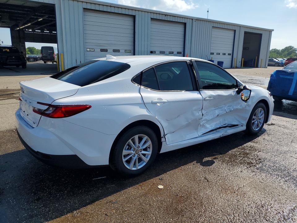 Photo 3 from auction – 2026 TOYOTA CAMRY with VIN 4T1DAACK7TU727873