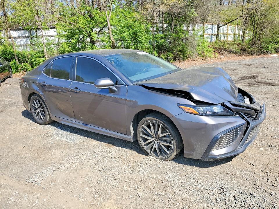 Photo 4 from auction – 2023 TOYOTA CAMRY with VIN 4T1G11AK7PU831561