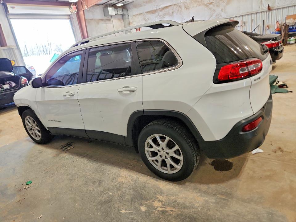 Photo 2 from auction – 2017 JEEP CHEROKEE with VIN 1C4PJLCB0HW586234