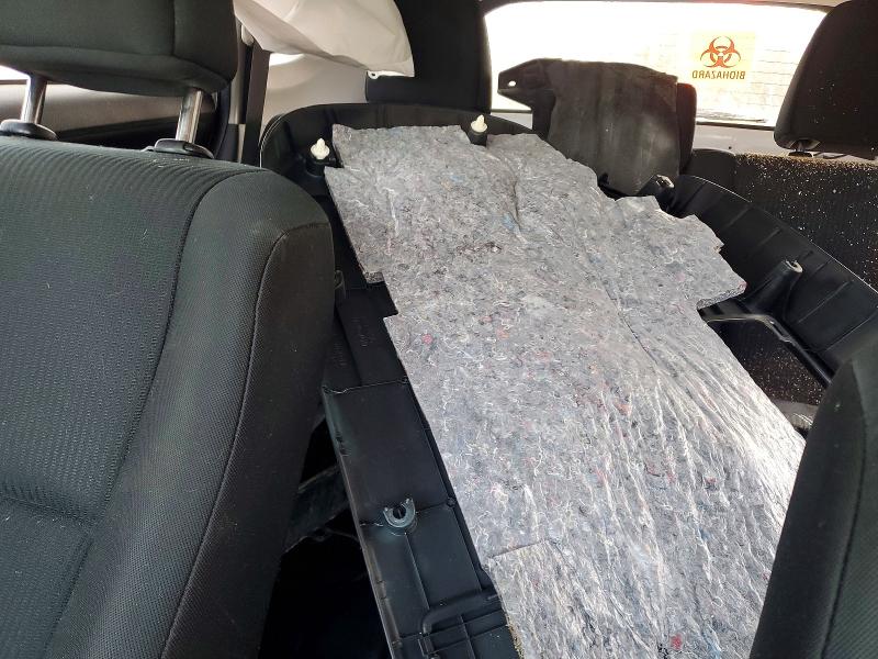 Photo 10 from auction – 2018 TOYOTA RAV4 with VIN 2T3ZFREV2JW469621