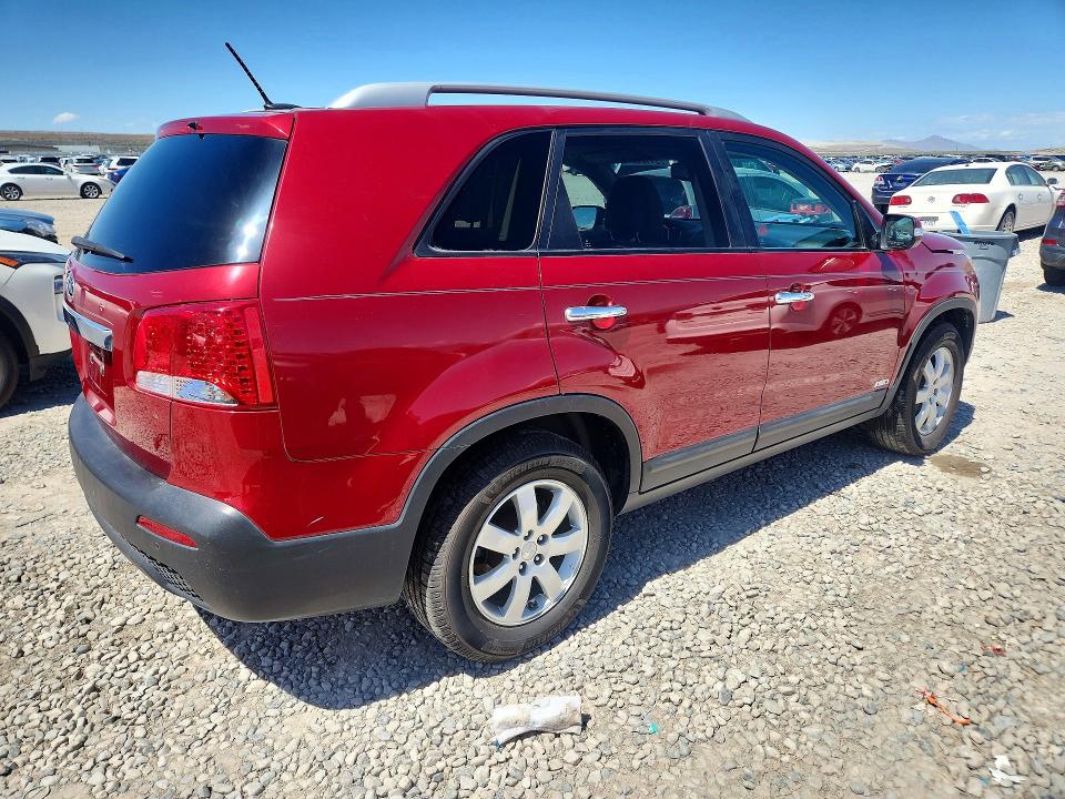 صورة رقم 3 من المزاد - 2011 KIA SORENTO مع VIN 5XYKTDA19BG078028