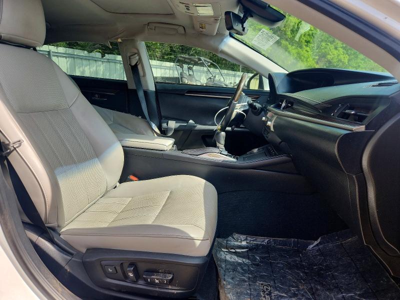 Photo 7 from auction – 2017 LEXUS ES with VIN 58ABK1GGXHU046309