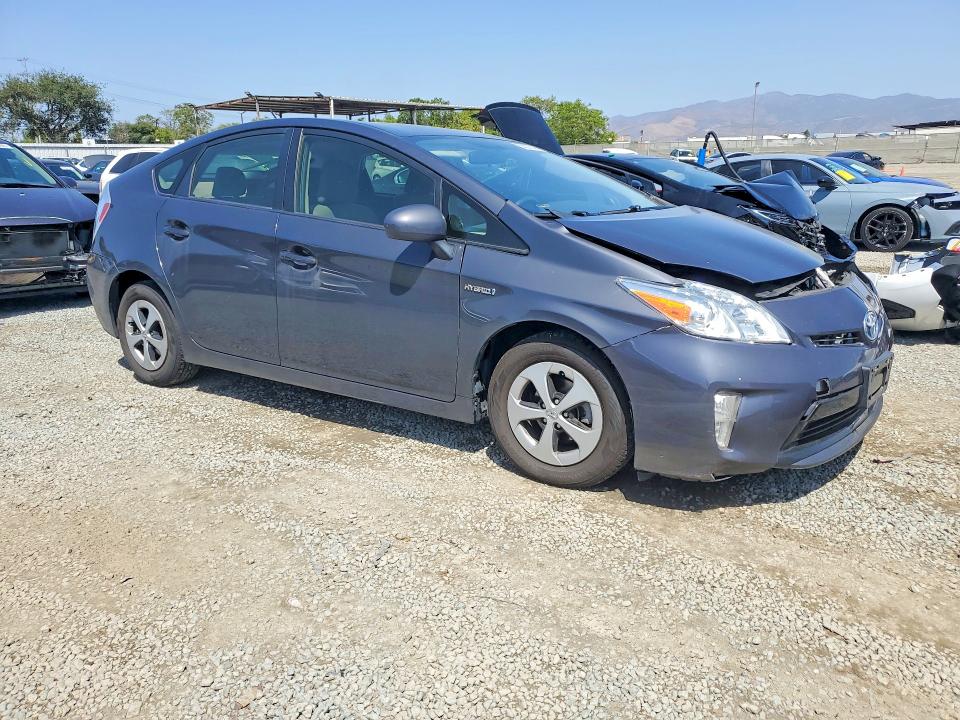 Photo 4 from auction – 2015 TOYOTA PRIUS with VIN JTDKN3DU8F0477180