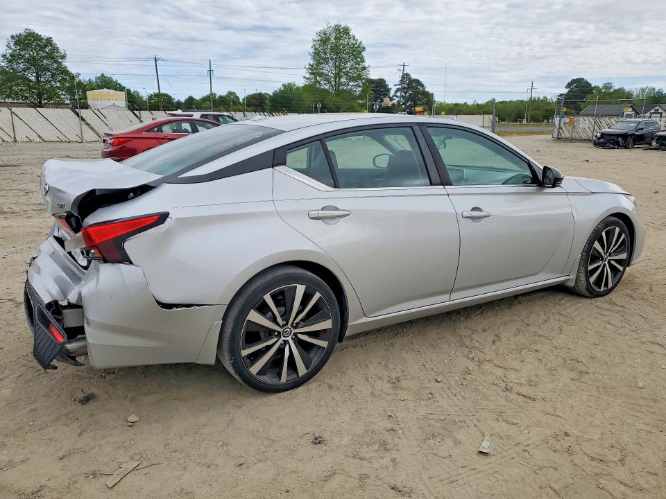 Photo 3 from auction – 2019 NISSAN ALTIMA with VIN 1N4BL4CV4KC164180