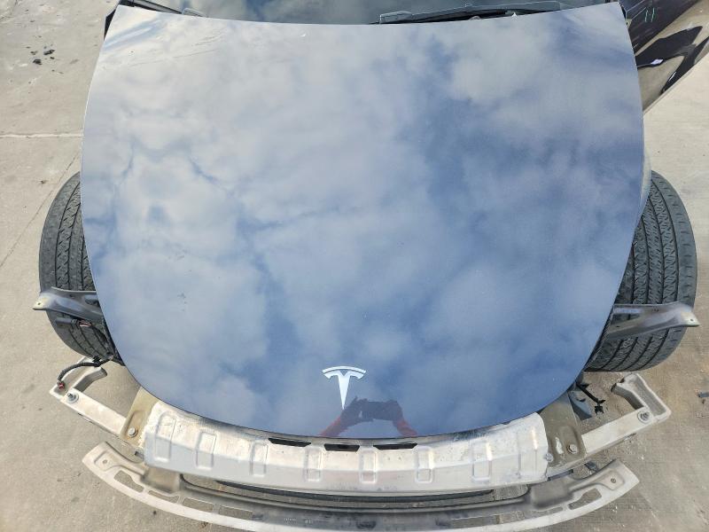 Photo 11 from auction – 2021 TESLA MODEL Y with VIN 5YJYGDEE3MF187235