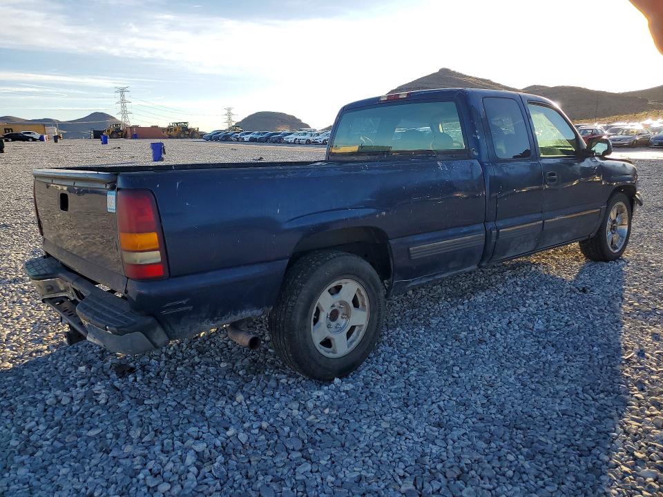 Photo 3 from auction – 2002 CHEVROLET SILVERADO with VIN 1GCEC19T32E233084