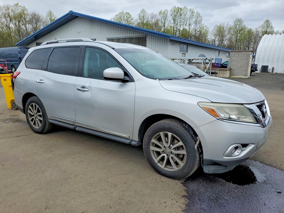 Photo 4 from auction – 2014 NISSAN PATHFINDER with VIN 5N1AR2MM7EC610532