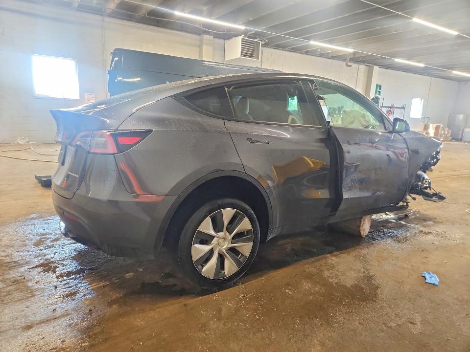 Photo 3 from auction – 2023 TESLA MODEL Y with VIN 7SAYGDEE2PF610247