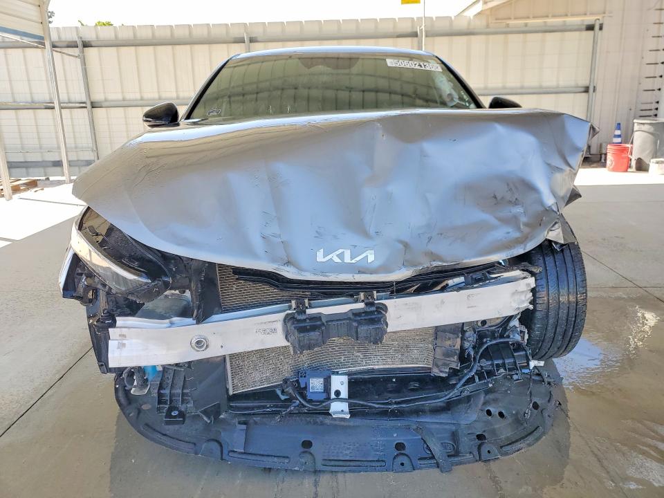 Photo 5 from auction – 2025 KIA K5 with VIN KNAG64J72S5300691