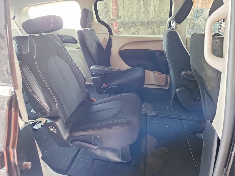 Photo 11 from auction – 2023 CHRYSLER VOYAGER with VIN 2C4RC1CG0PR616441