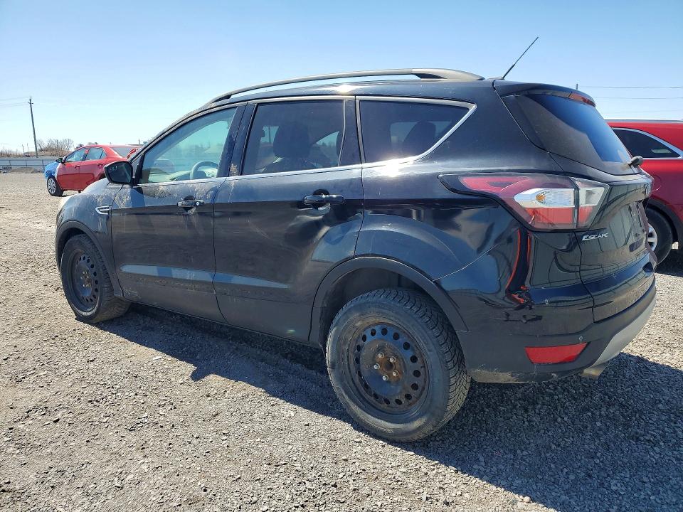 Photo 2 from auction – 2017 FORD ESCAPE with VIN 1FMCU0GDXHUB16526