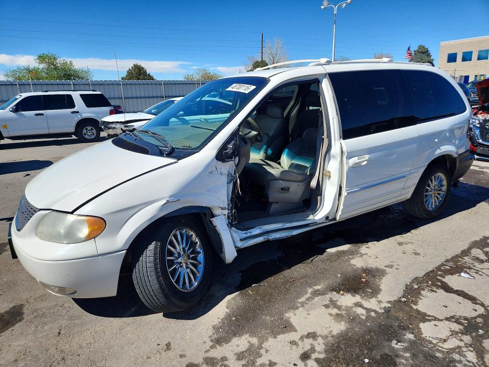 CHRYSLER TOWN & COUNTRY 2003 с VIN 2C8GP64L43R262145 - Снимка от търг
