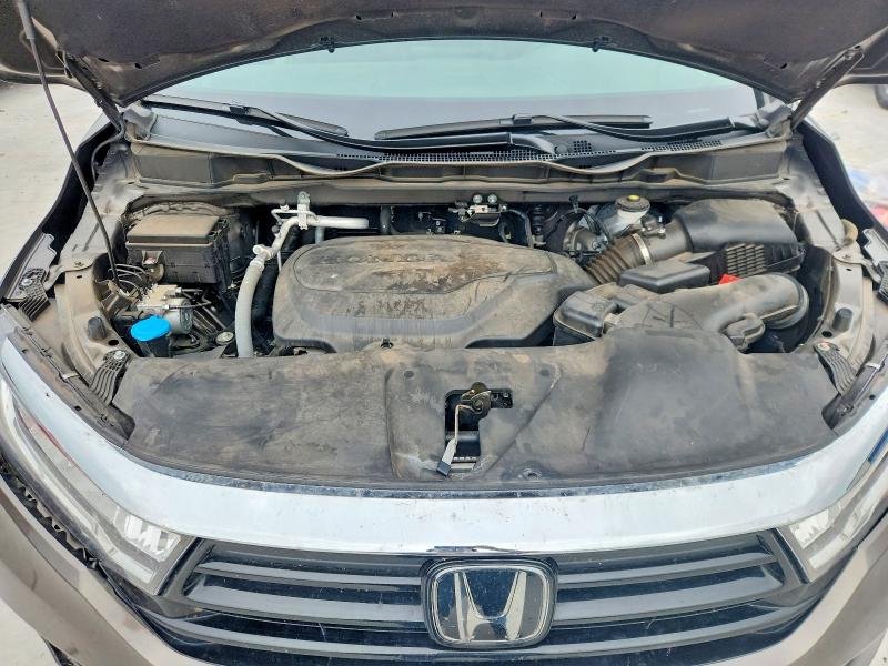 Photo 12 from auction – 2023 HONDA ODYSSEY with VIN 5FNRL6H97PB030130
