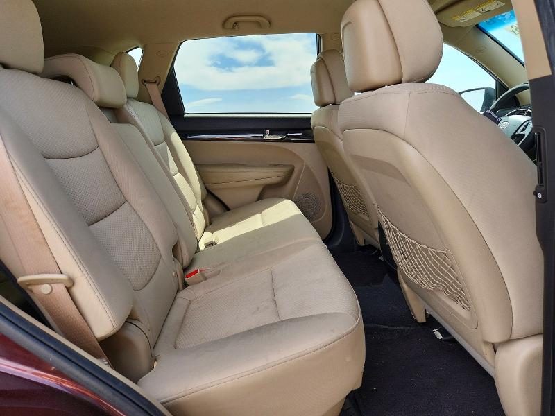 Photo 11 from auction – 2012 KIA SORENTO with VIN 5XYKTDA66CG277938