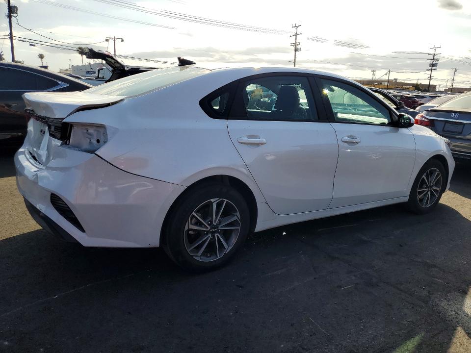 Photo 3 from auction – 2024 KIA FORTE with VIN 3KPF24AD3RE801443