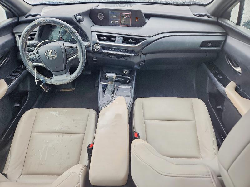 Photo 8 from auction – 2019 LEXUS UX 200 with VIN JTHY3JBH5K2017711