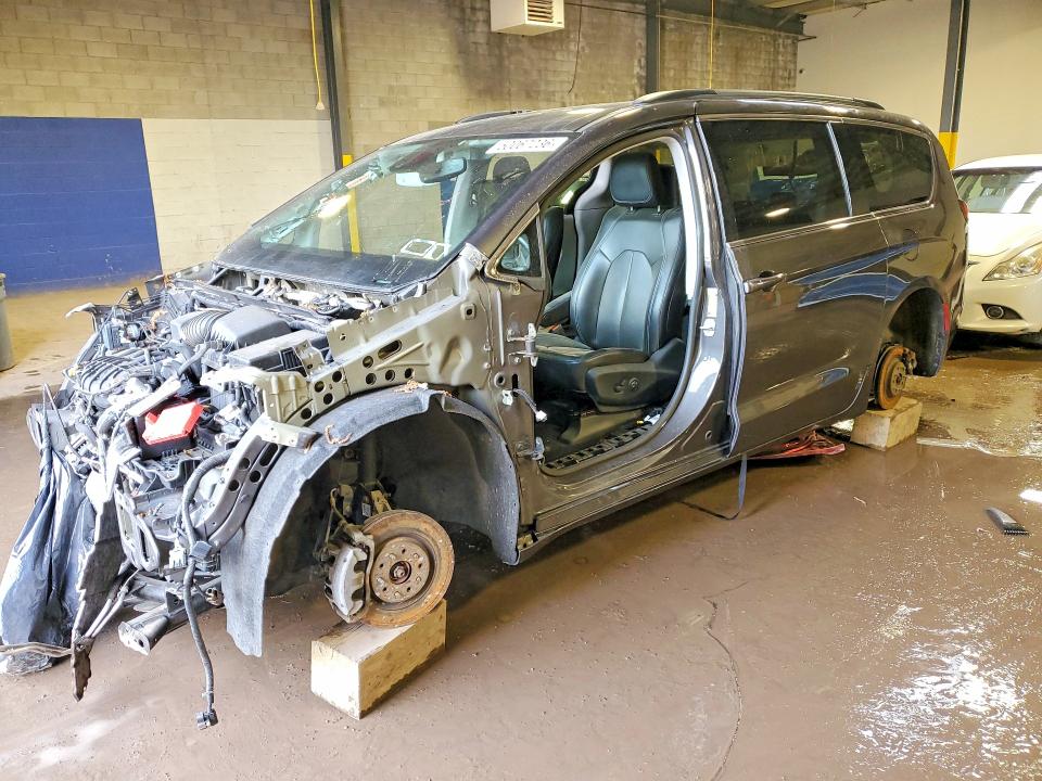 CHRYSLER PACIFICA 2022 z numerem VIN 2C4RC3BG0NR100249 - Zdjęcie z aukcji