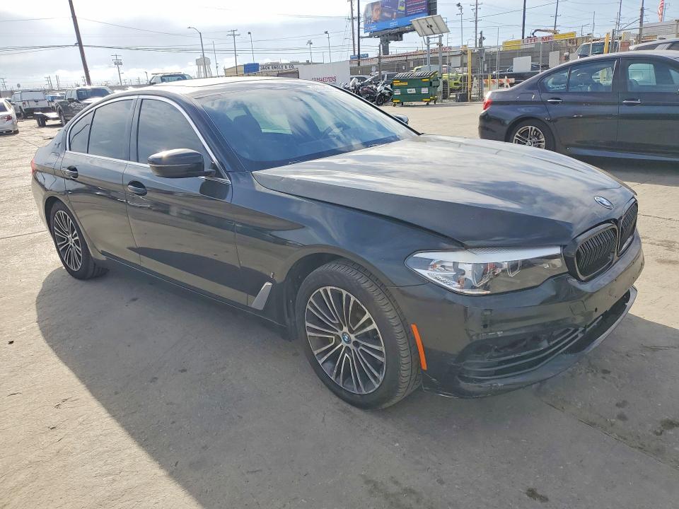 Photo 4 from auction – 2019 BMW 530E with VIN WBAJA9C52KB399446