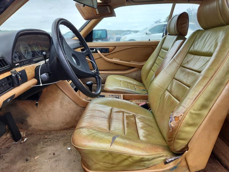 Photo 7 from auction – 1982 MERCEDES-BENZ 380 with VIN WDBCA43A5CB002436