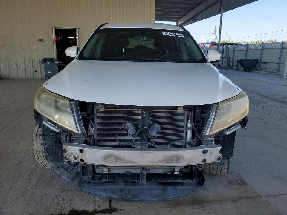 Foto 5 de la subasta – 2014 NISSAN PATHFINDER con VIN 5N1AR2MN4EC668252