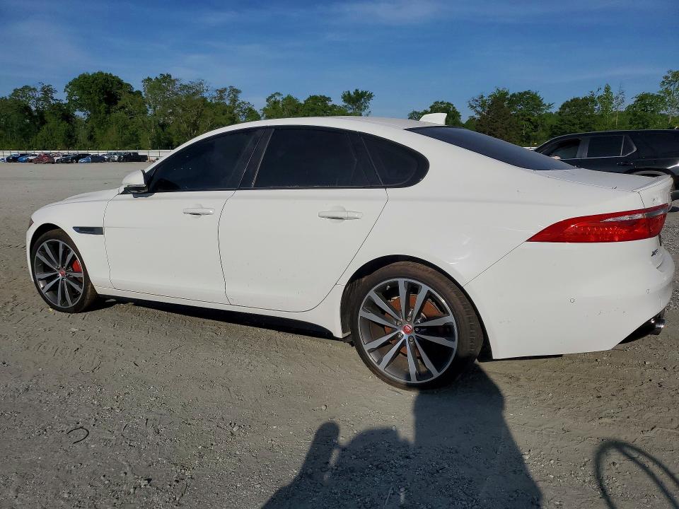 Photo 2 from auction – 2018 JAGUAR XF with VIN SAJBM4FV8JCY66540