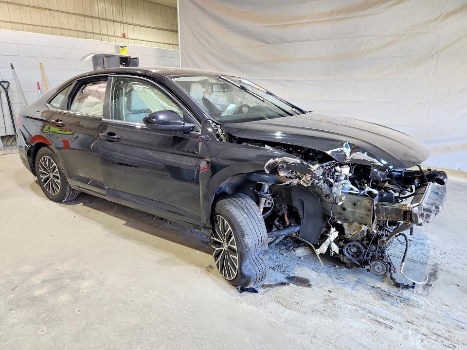 Photo 4 from auction – 2019 VOLKSWAGEN JETTA with VIN 3VWC57BU7KM113044