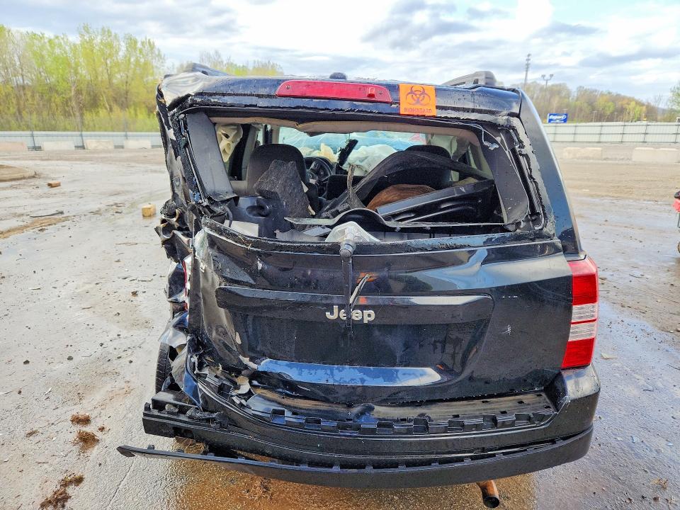 Photo 6 from auction – 2016 JEEP PATRIOT with VIN 1C4NJPBA2GD575950