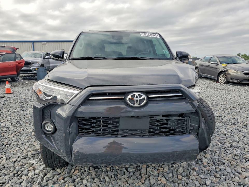 Photo 5 from auction – 2024 TOYOTA 4RUNNER with VIN JTEFU5JR7R5309131
