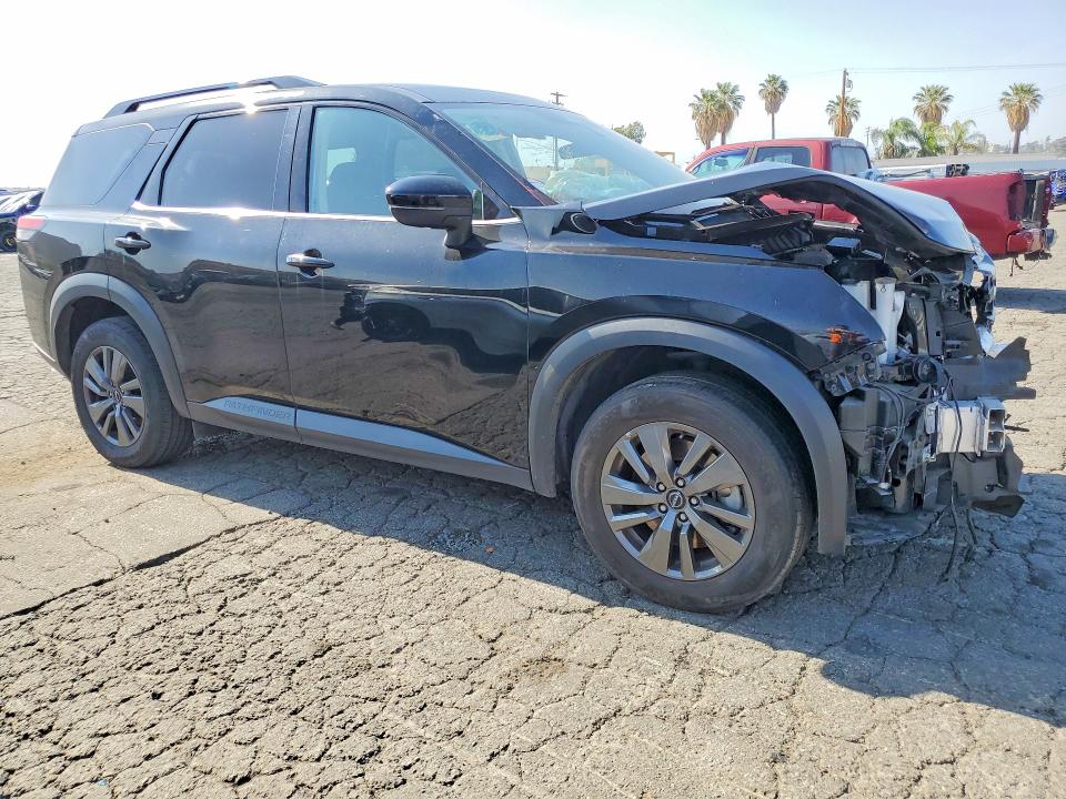 Photo 4 from auction – 2024 NISSAN PATHFINDER with VIN 5N1DR3BA4RC286960