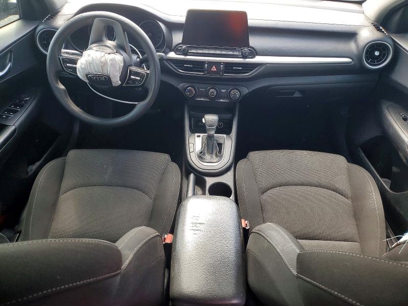 Photo 8 from auction – 2021 KIA FORTE with VIN 3KPF24AD1ME377835