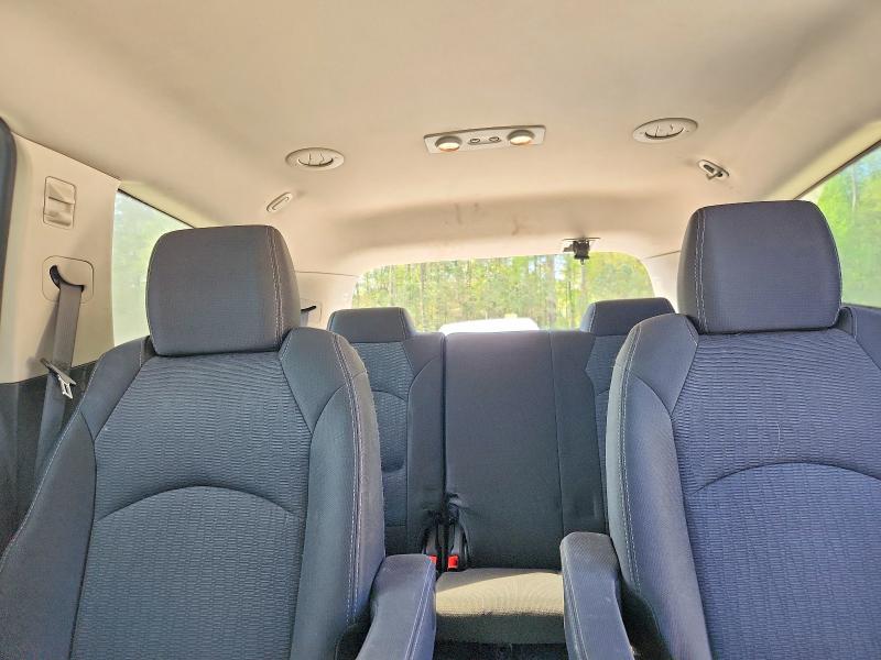 Photo 10 from auction – 2016 CHEVROLET TRAVERSE with VIN 1GNKRGKDXGJ300678