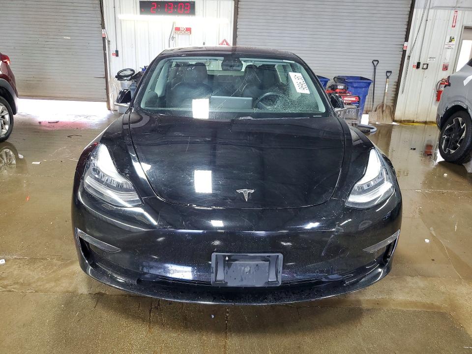 Photo 5 from auction – 2019 TESLA MODEL 3 with VIN 5YJ3E1EA9KF304678