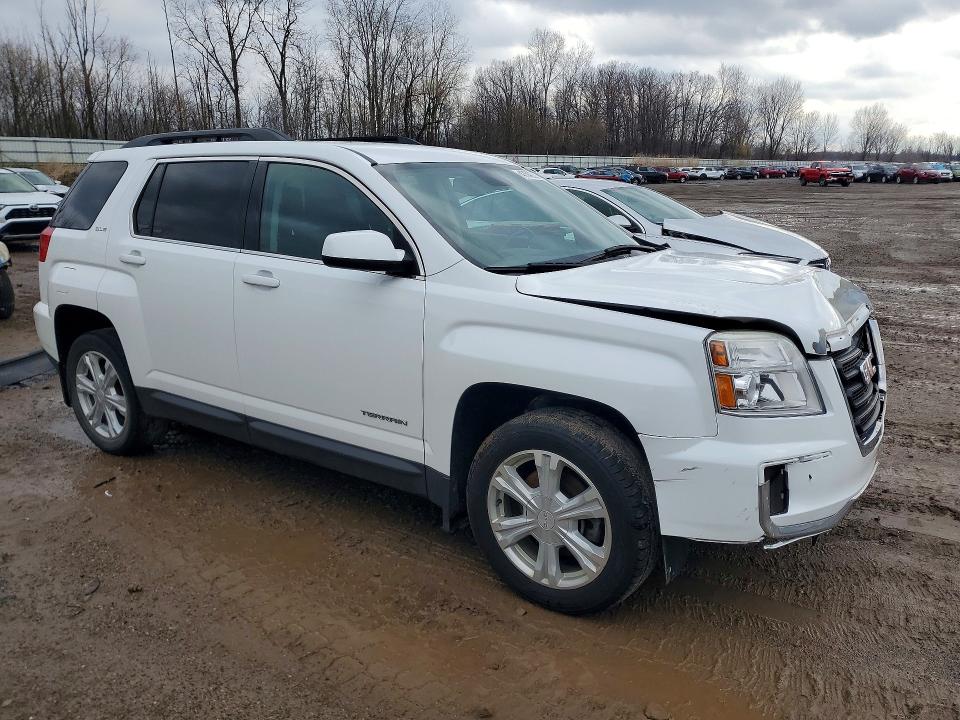 Photo 4 from auction – 2017 GMC TERRAIN with VIN 2GKALNEK5H6179677