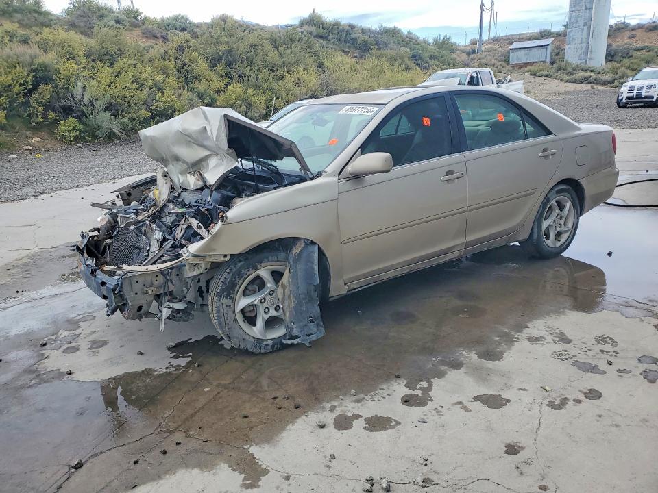TOYOTA CAMRY 2002 with VIN 4T1BE32K02U620929 - Photo from auction