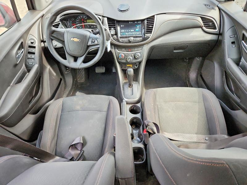 Photo 8 from auction – 2017 CHEVROLET TRAX with VIN 3GNCJNSB6HL191547