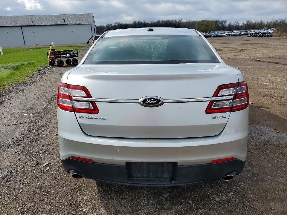 Photo 6 from auction – 2018 FORD TAURUS with VIN 1FAHP2E86JG112227