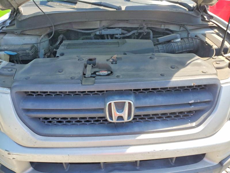 Photo 12 from auction – 2003 HONDA PILOT with VIN 2HKYF18623H526945