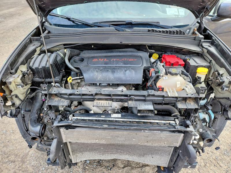 Photo 12 from auction – 2019 JEEP RENEGADE with VIN ZACNJBBB1KPK93253