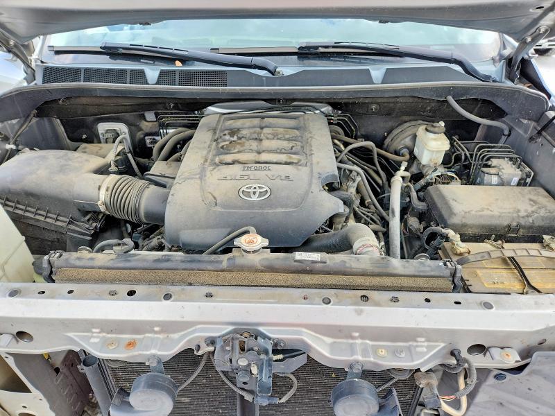 Photo 11 from auction – 2018 TOYOTA TUNDRA with VIN 5TFUM5F18JX075301