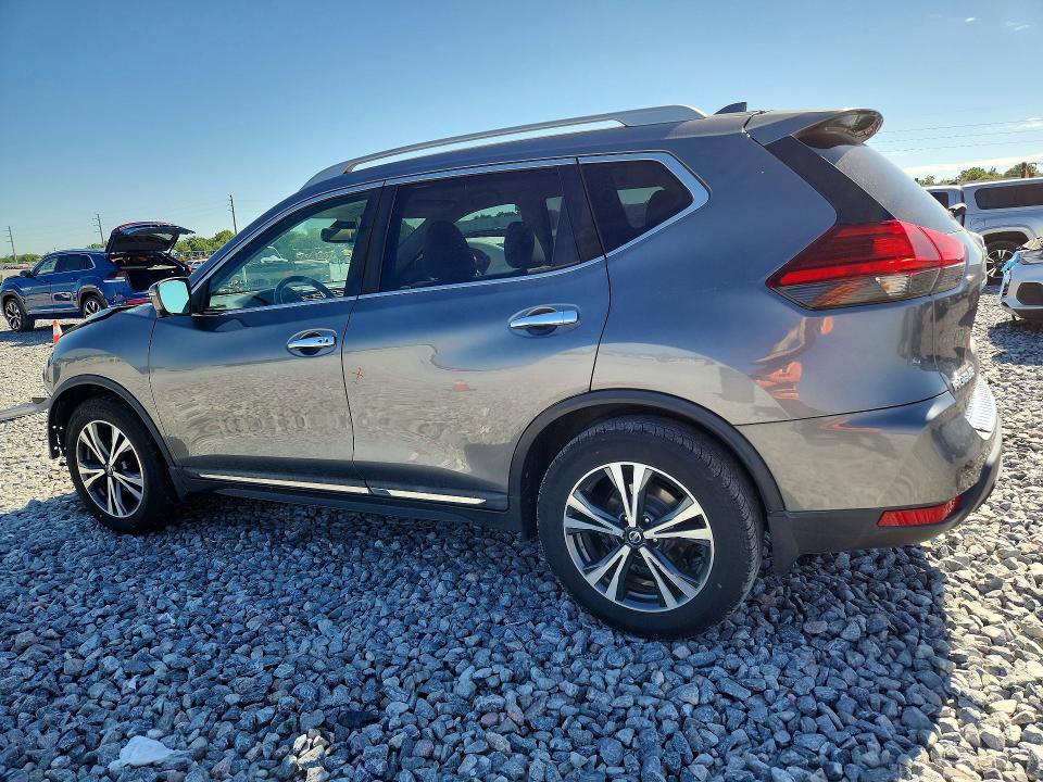 Photo 2 from auction – 2017 NISSAN ROGUE with VIN 5N1AT2MT0HC807071