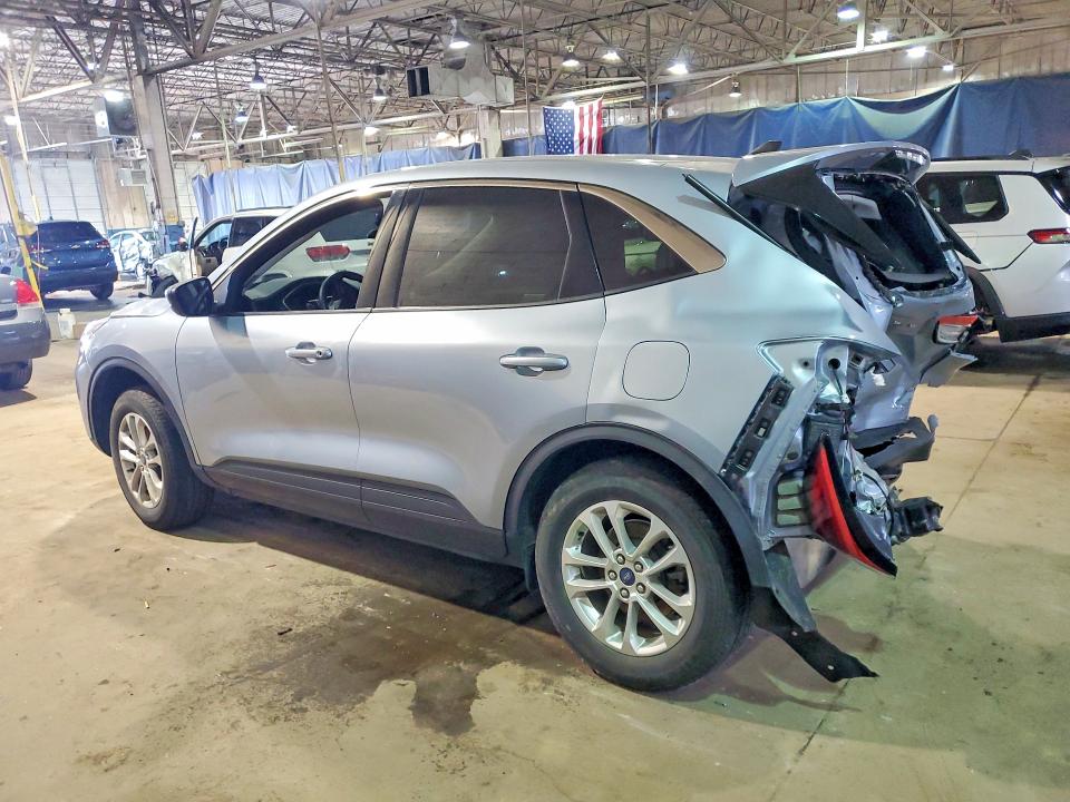Photo 2 from auction – 2022 FORD ESCAPE with VIN 1FMCU9G6XNUA84954