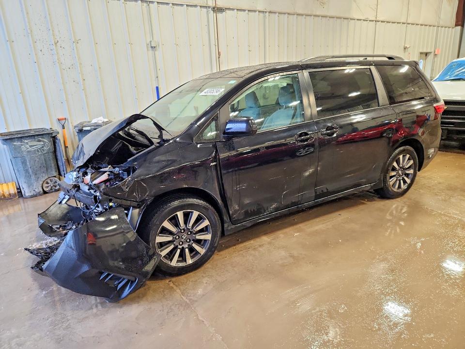 2019 TOYOTA SIENNA - Търг №48305296