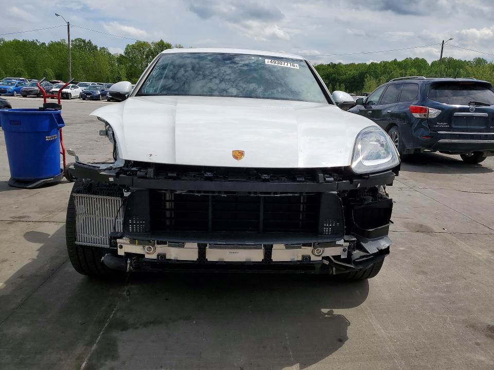 Photo 5 from auction – 2023 PORSCHE CAYENNE with VIN WP1AA2AY4PDA10498