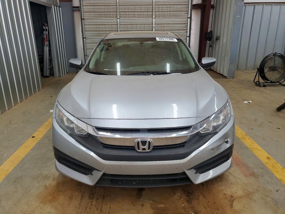 Photo 5 from auction – 2017 HONDA CIVIC with VIN 19XFC2F74HE070217