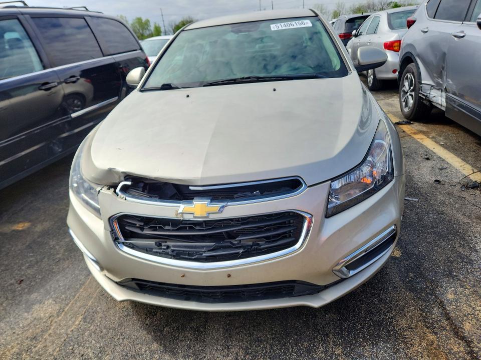 Photo 5 from auction – 2015 CHEVROLET CRUZE with VIN 1G1PC5SB4F7284422