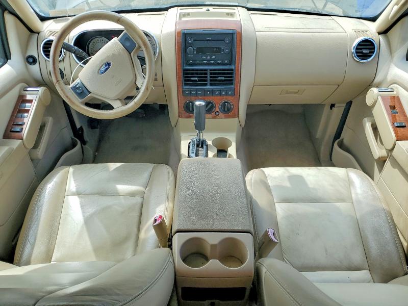 Photo 8 from auction – 2006 FORD EXPLORER with VIN 1FMEU74EX6UB20457