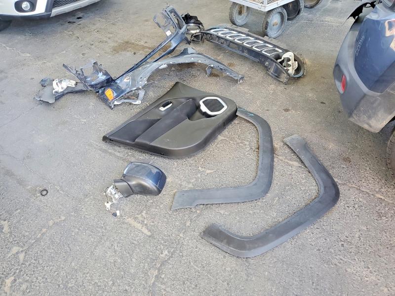 Photo 13 from auction – 2021 JEEP RENEGADE with VIN ZACNJCBB0MPM24231