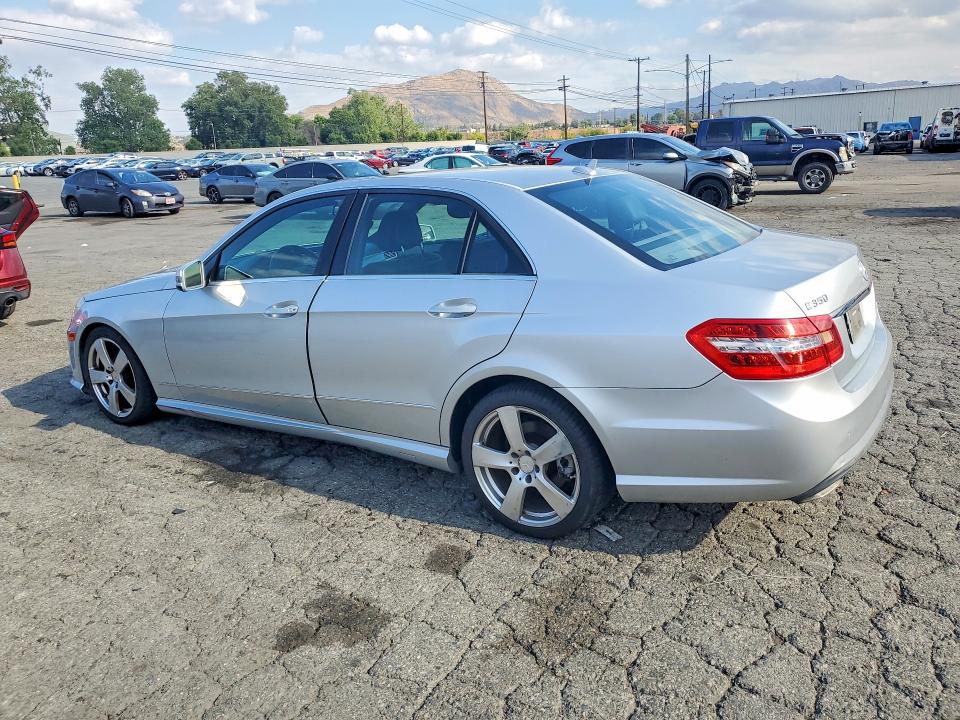 Photo 2 from auction – 2011 MERCEDES-BENZ E with VIN WDDHF5GB7BA361105